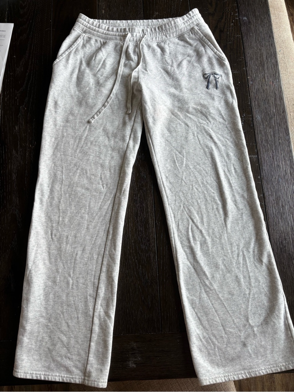 Hollister Gray sweatpants with bow